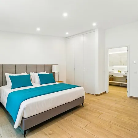 The Oceanfront Vr114 *