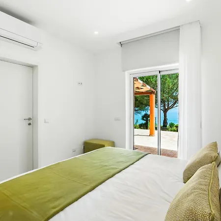 Вилла The Oceanfront Vr114 *