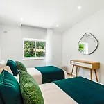 The Oceanfront Vr114 Luz