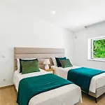 The Oceanfront Vr114