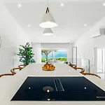 The Oceanfront Vr114 Luz